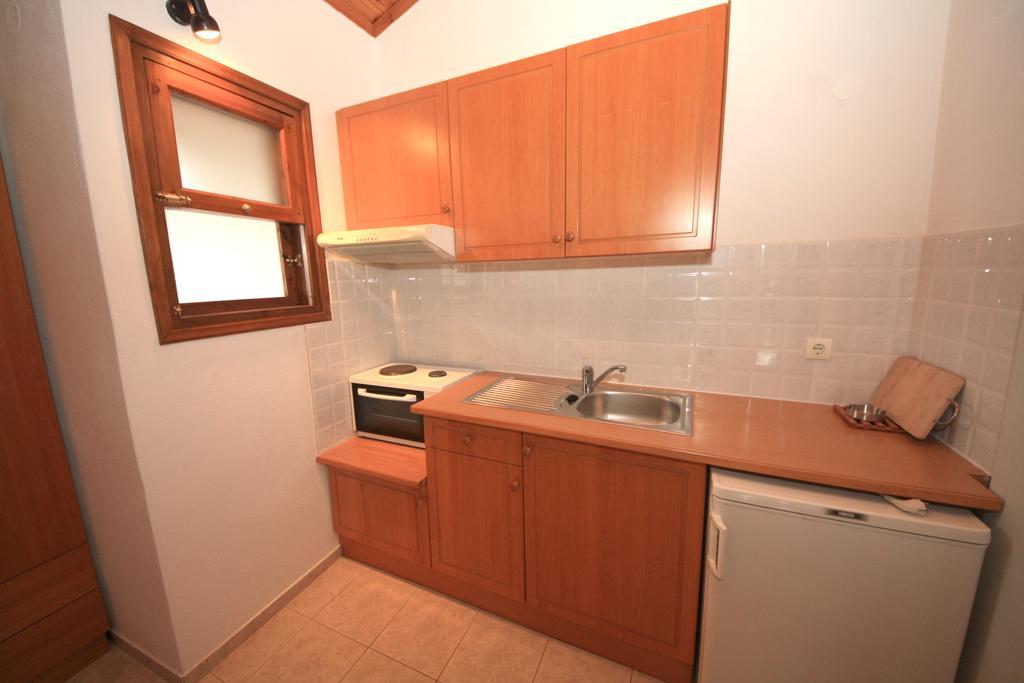 Amalia Studios Скиатос Экстерьер фото